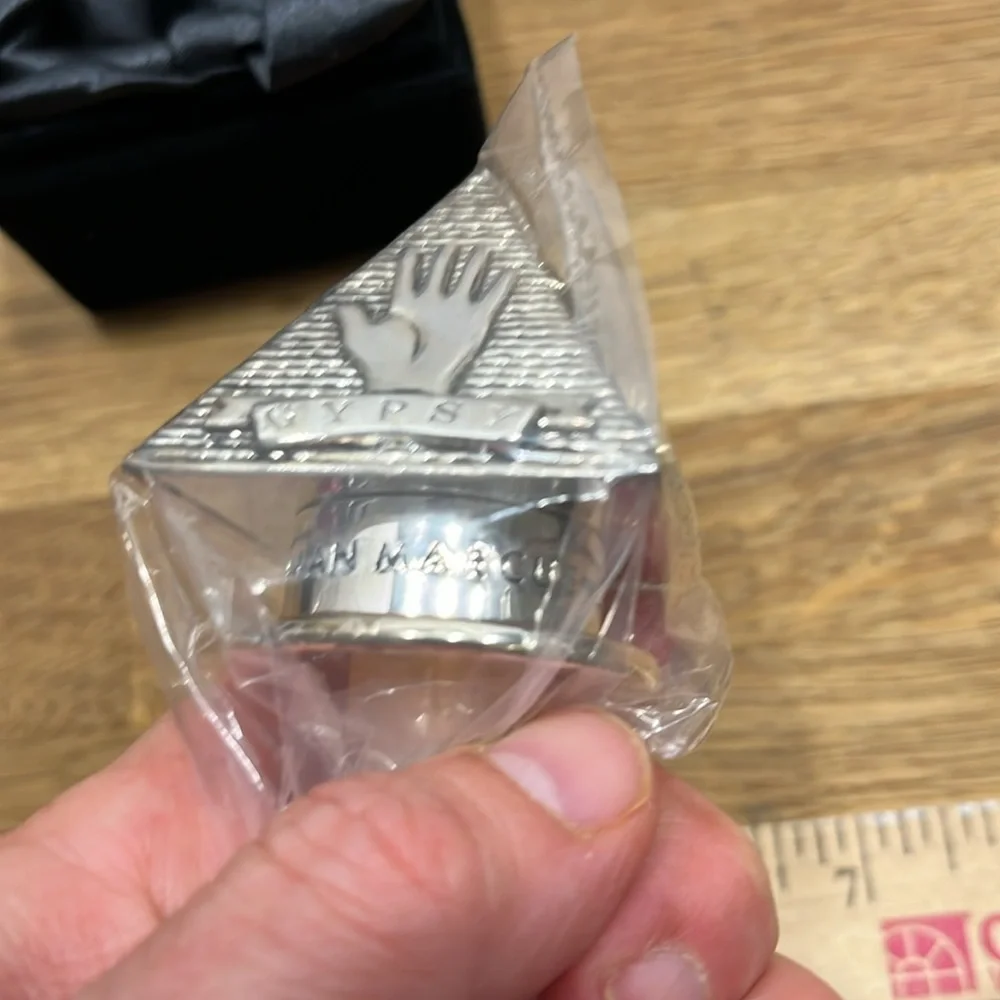 NEW Neiman Marcus 2002 Silver Tone Pyramid Bottle Stopper in Black Velvet Box
